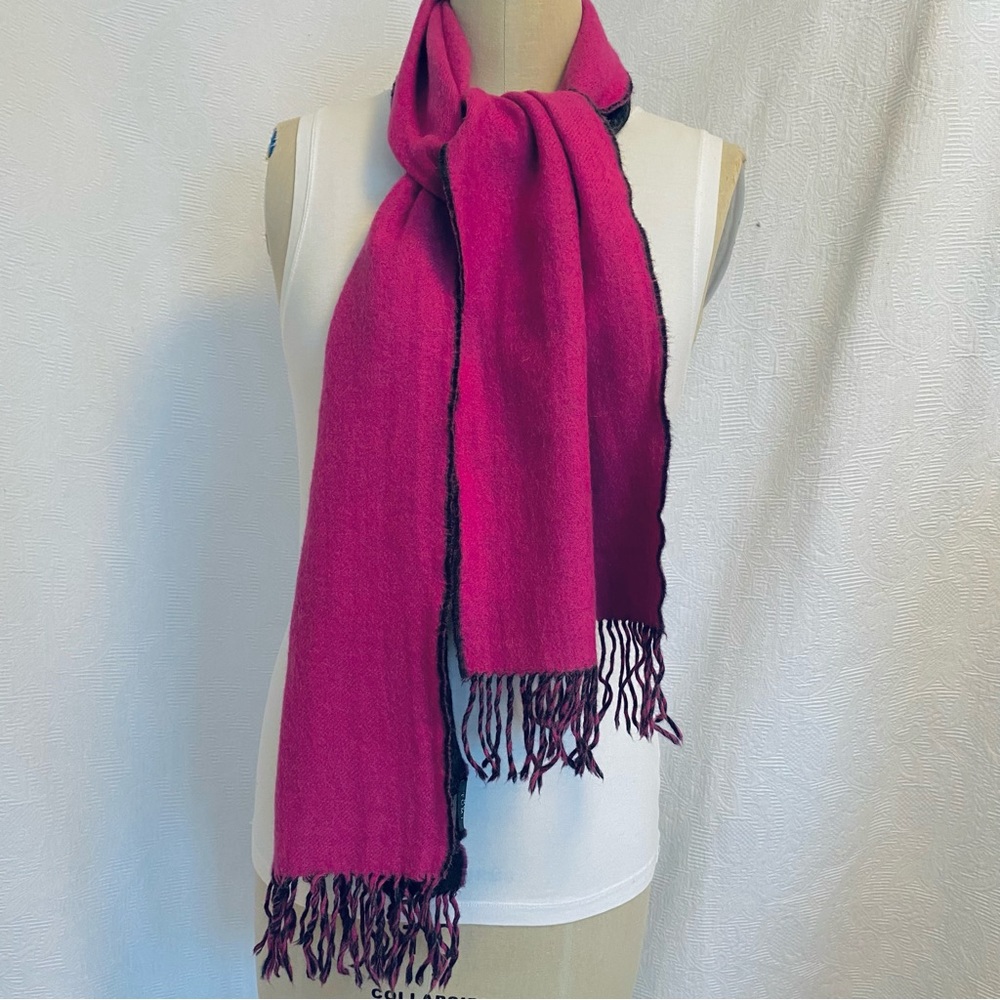 Tumi baby alpaca grey pink reversible fringed scarf